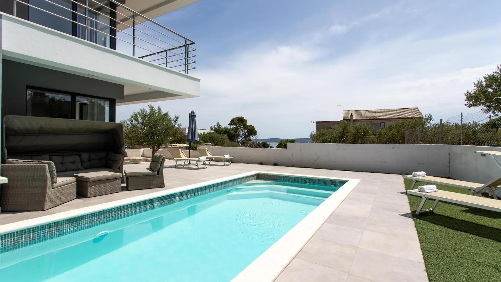 House Marion Villa Kastel Novi